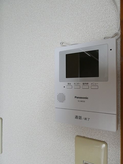 セキュリティ　写真は101号室(参照)