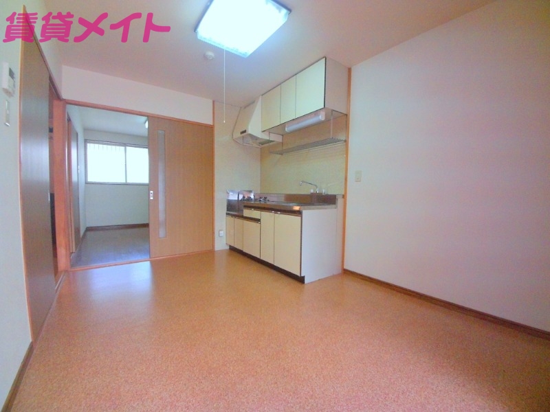 居室・リビング　別部屋参考写真です