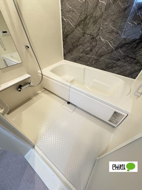 バス・シャワールーム　同一タイプ