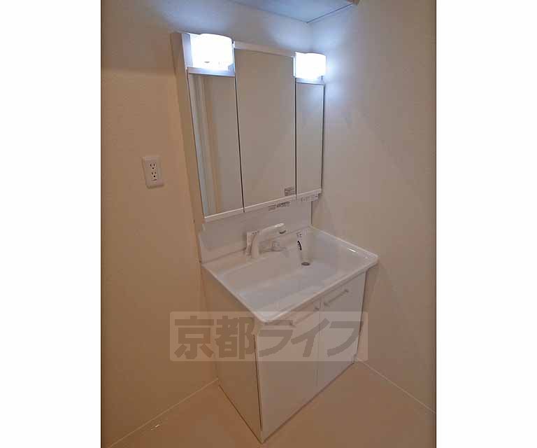 洗面設備　シャンプードレッサーです・