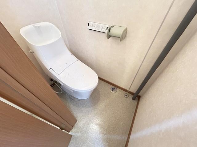 トイレ　トイレ