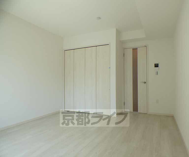 居室・リビング　新築できれいな部屋です