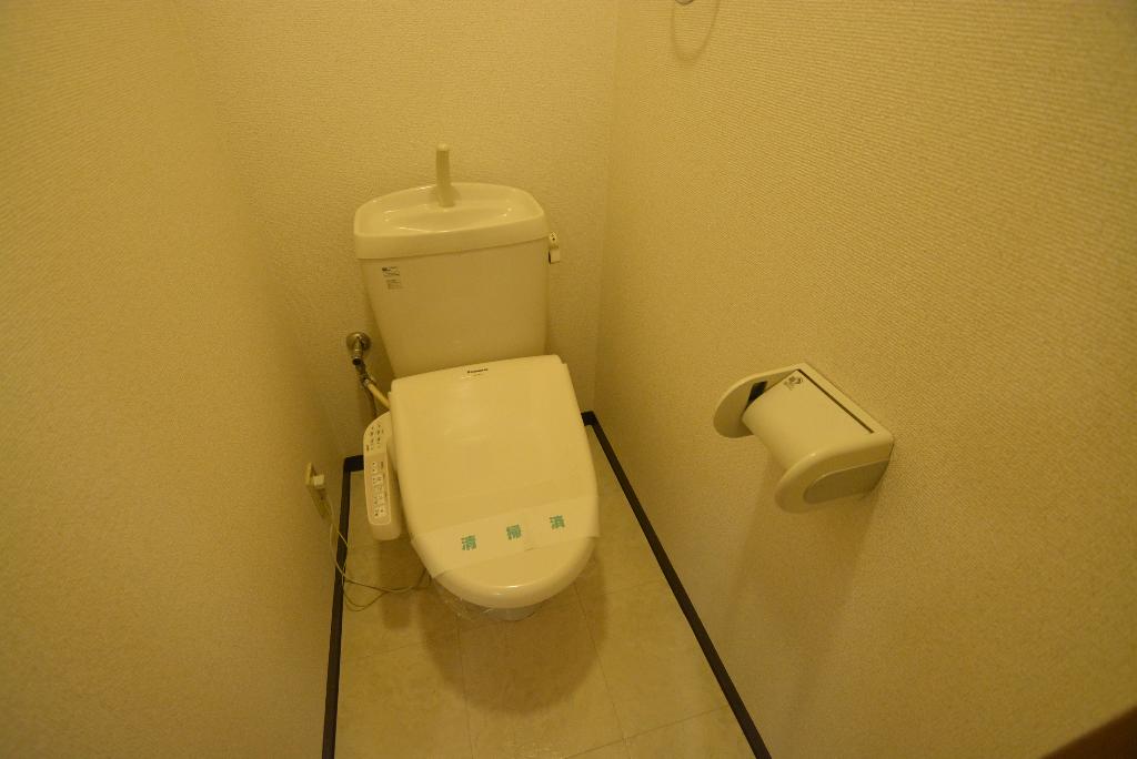 トイレ　シャワー付トイレ