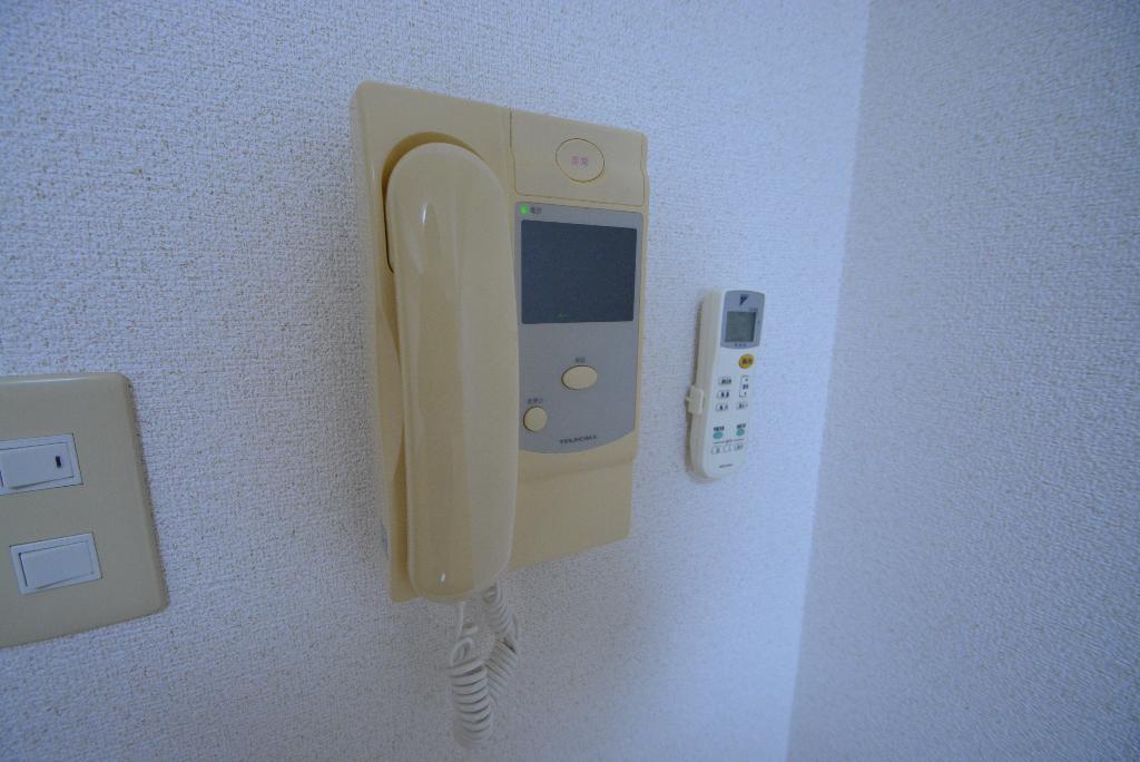 セキュリティ　カメラ付インターホン