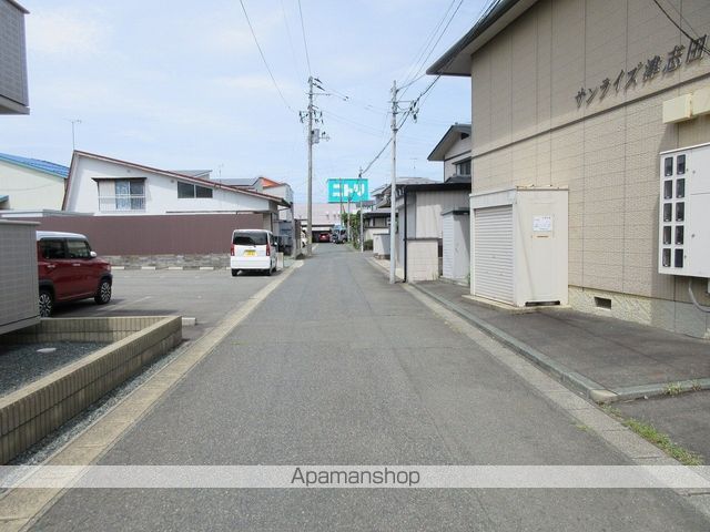 その他　周辺道路（その他）まで0m