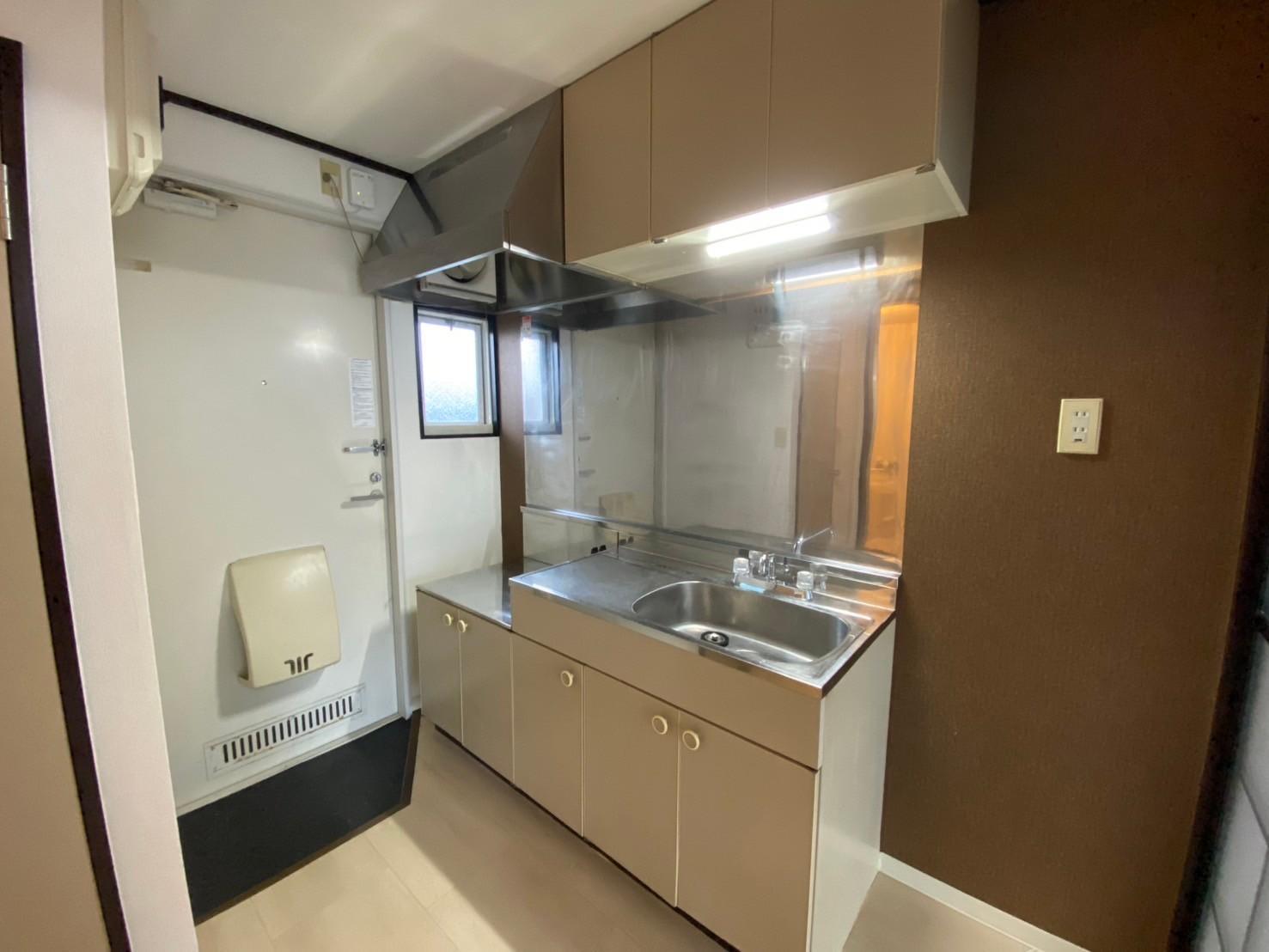 キッチン　ガスコンロ設置可能です(別号室参考写真)