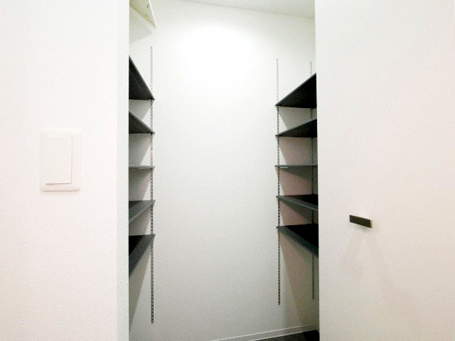 玄関　※同シリーズタイプのお部屋です。