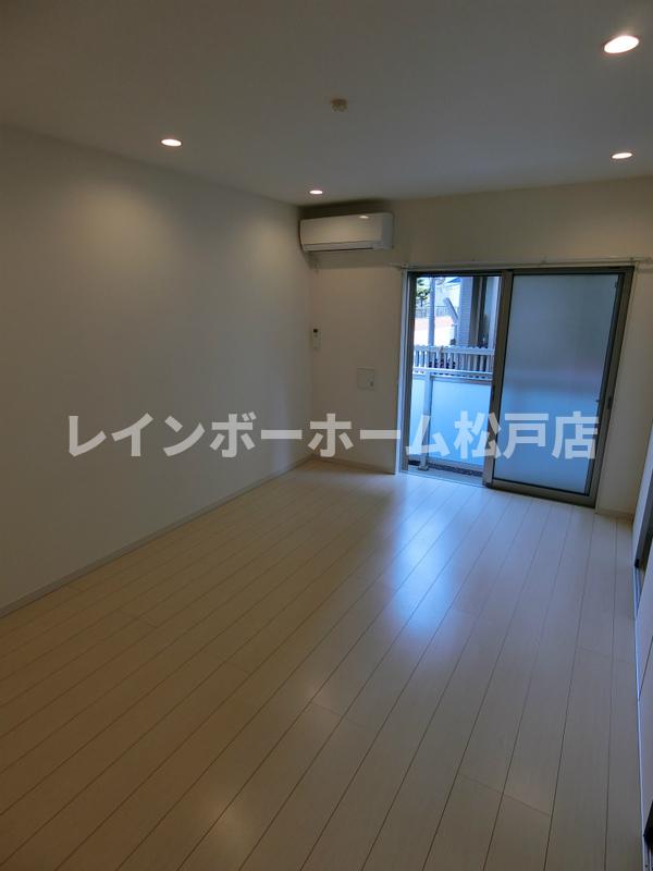 居室・リビング　おしゃれな居間です