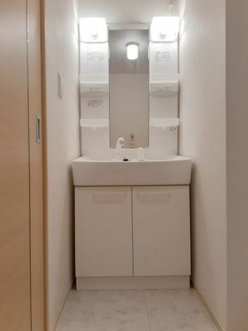 洗面設備　広い洗面スペース