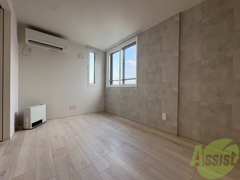 居室・リビング　広々としたリビングですね。使い勝手がよさそうですね！