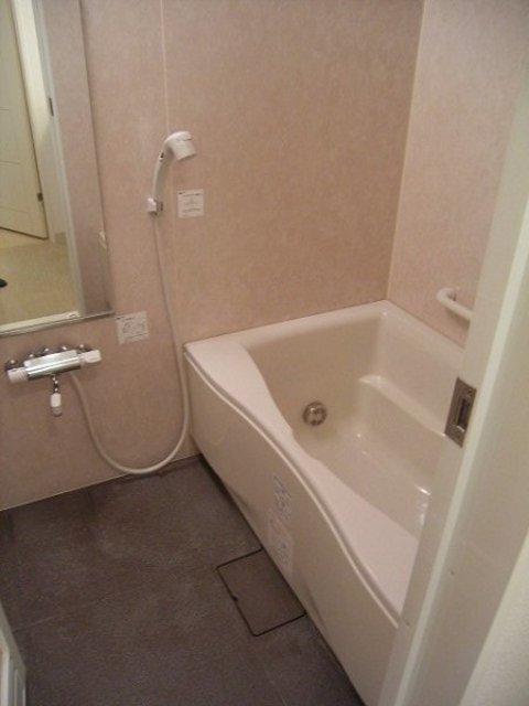 バス・シャワールーム　弊社は都内全域の物件をご紹介可能です！