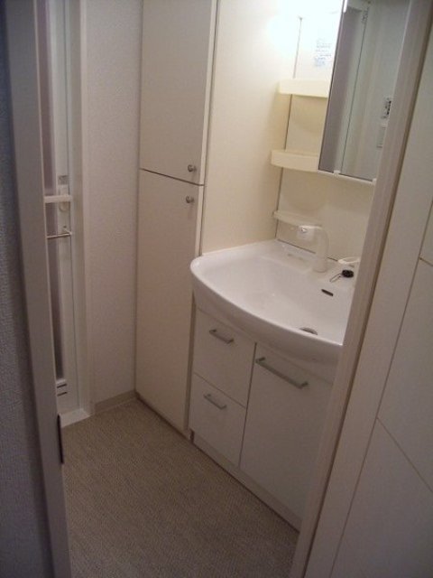 洗面設備　弊社は都内全域の物件をご紹介可能です！