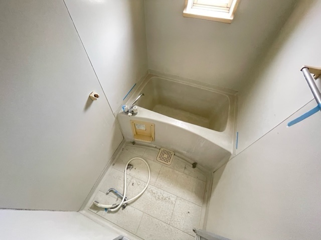 バス・シャワールーム　＊４０２号室の写真です。