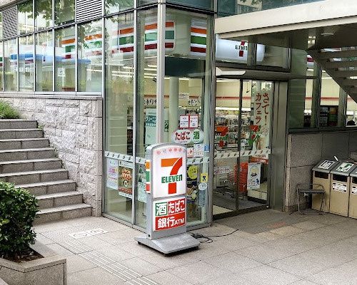 コンビニ　セブン-イレブン 赤坂ガーデンシティ店（コンビニ）まで227m
