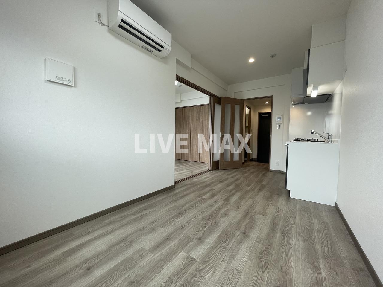 居室・リビング　※反転タイプ