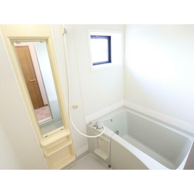 バス・シャワールーム　※他のお部屋のお写真です。現況優先。