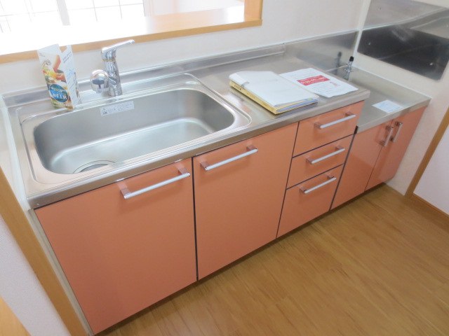 キッチン　別の部屋の写真です