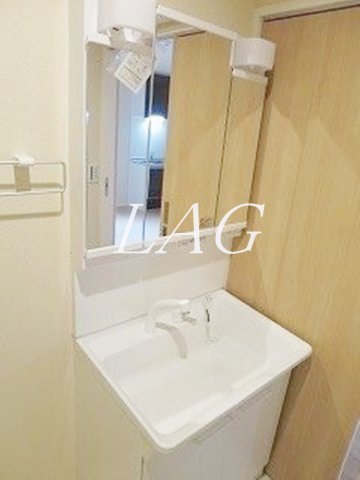 洗面設備　独立洗面台です。