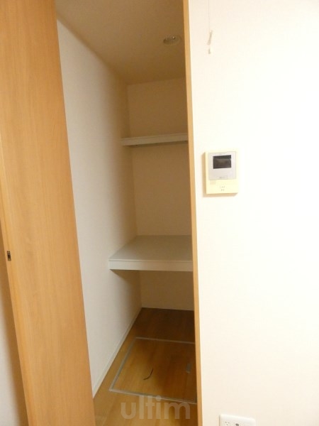 収納　ウォークインクローゼット