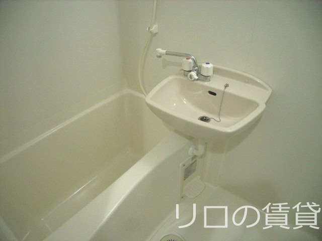 バス・シャワールーム　同型タイプ