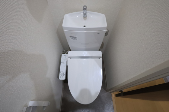 トイレ　※別部屋の写真です