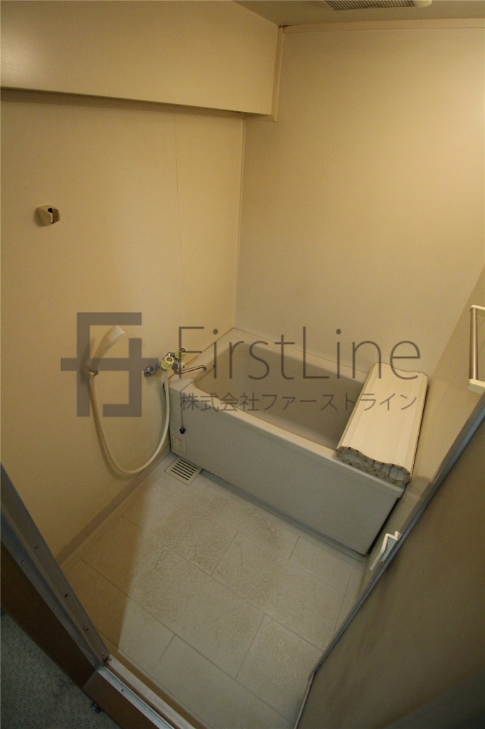 バス・シャワールーム　※別号室の画像です