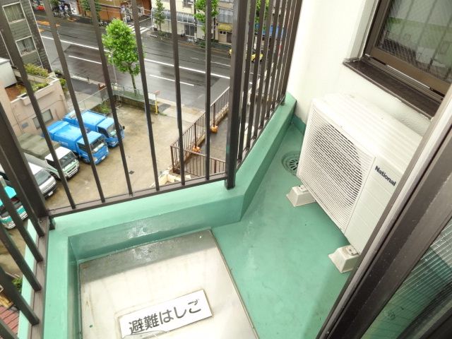 バルコニー　ベランダ