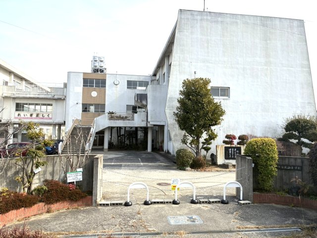 小学校　大府市立北山小学校（小学校）まで423m