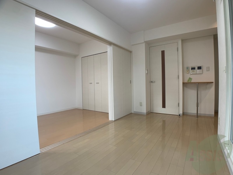 居室・リビング　広くてキレイなお部屋が広がっていて、充実した生活が送れそう。