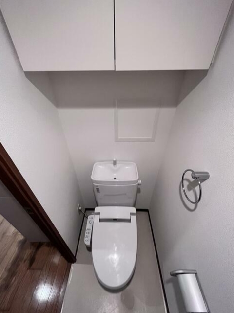 トイレ　※同タイプ参考写真