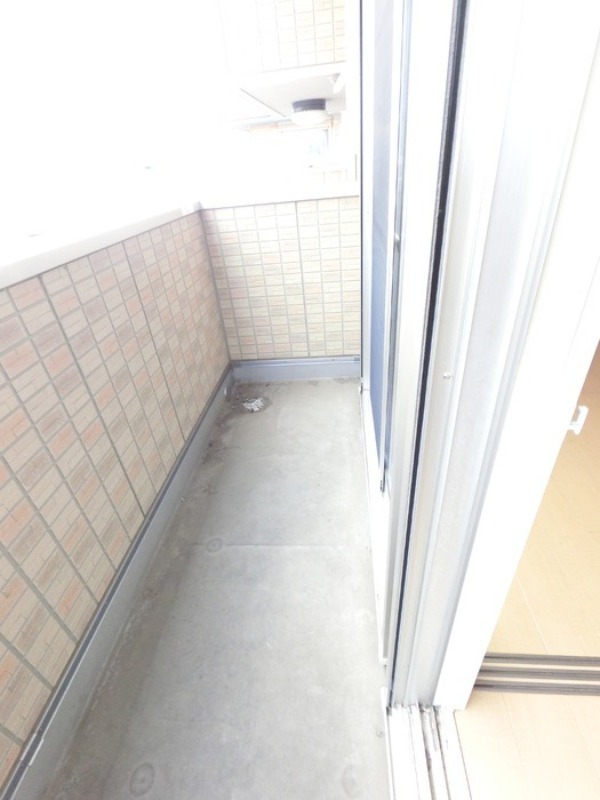 バルコニー　図面と現状に相違がある場合には現状を優先