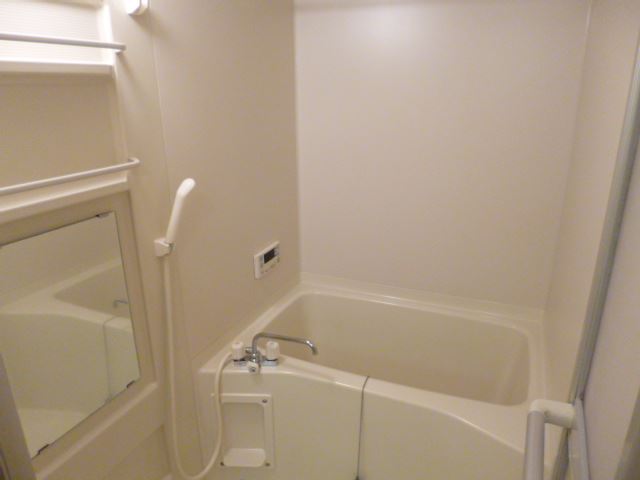 バス・シャワールーム　追炊き付いてます