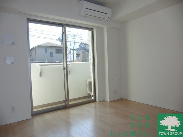 居室・リビング　Dタイプ2012年1月撮影 同タイプ202号室の写真です。