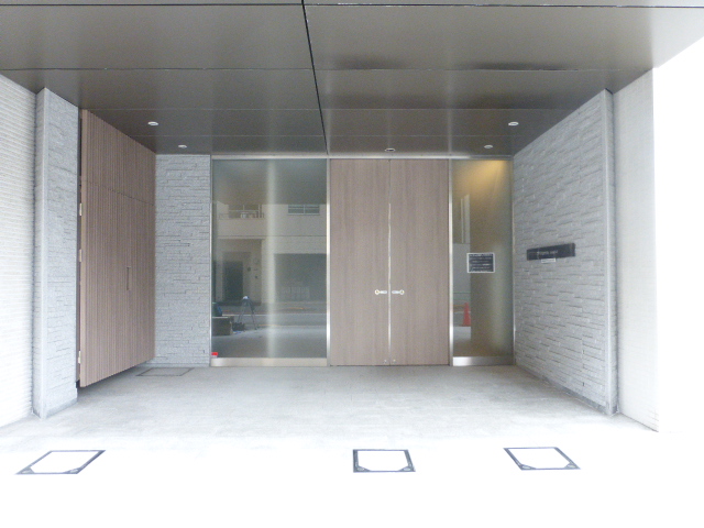 エントランス　エントランス