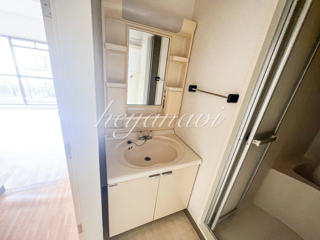 洗面設備　他号室　同施工参考写真