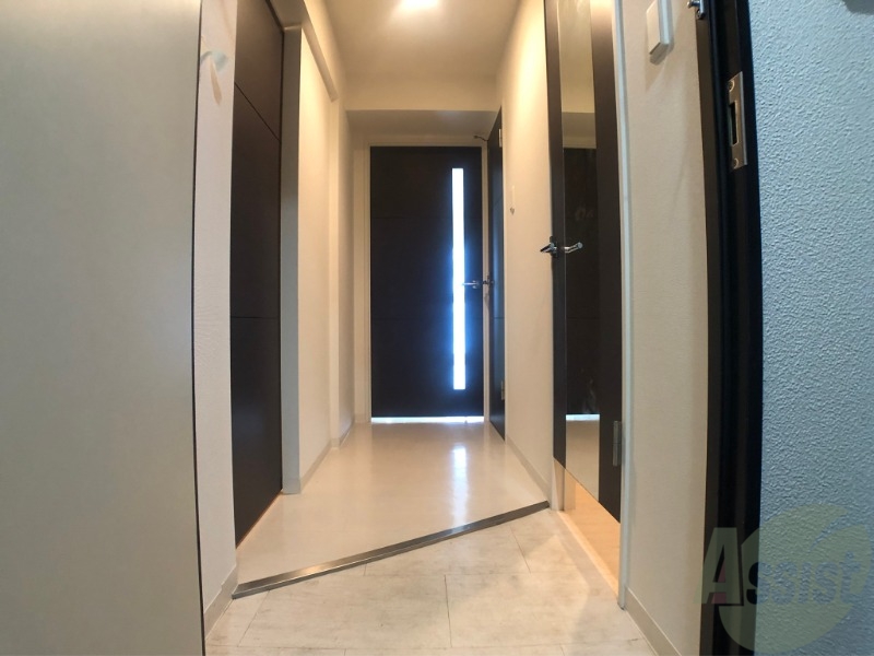 玄関　玄関にはシューズボックスがあります。これはうれしい。