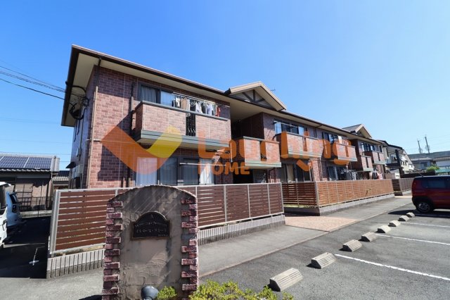 建物外観　落ち着いた雰囲気の外観です