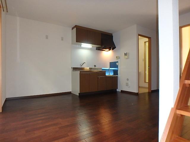 居室・リビング　★メゾネットの空間を体感してください★