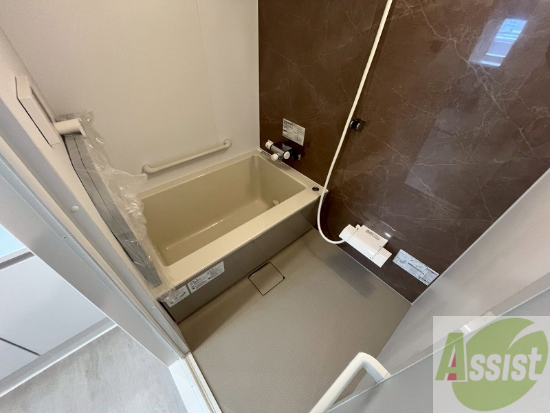 バス・シャワールーム　ユニットバスです。疲れを癒すのに欠かせませんね！