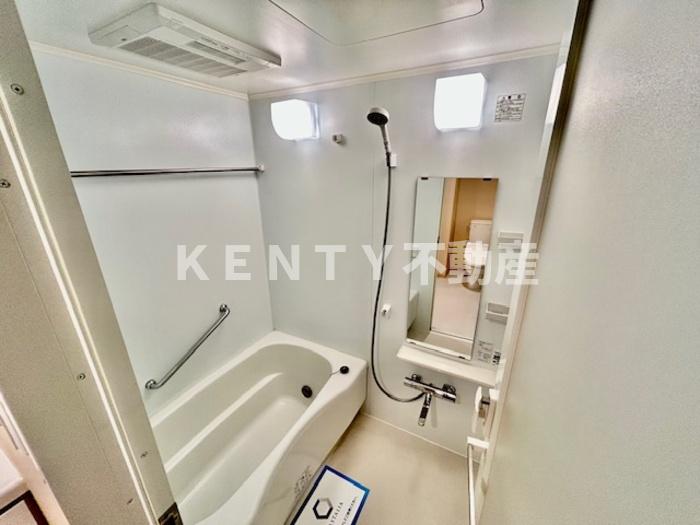 バス・シャワールーム　ゆったり過ごせるお風呂です