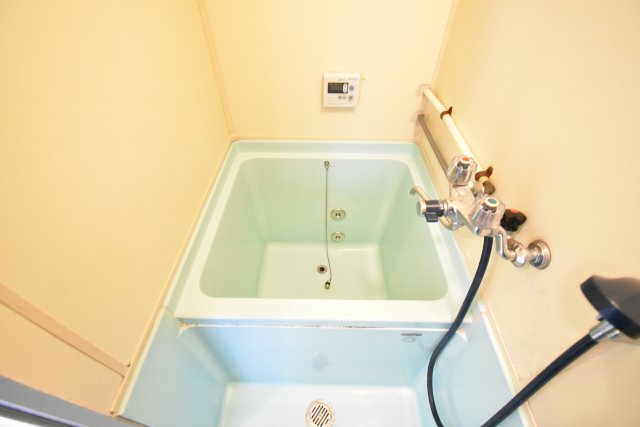 バス・シャワールーム　別号室の写真です。ご参考までに