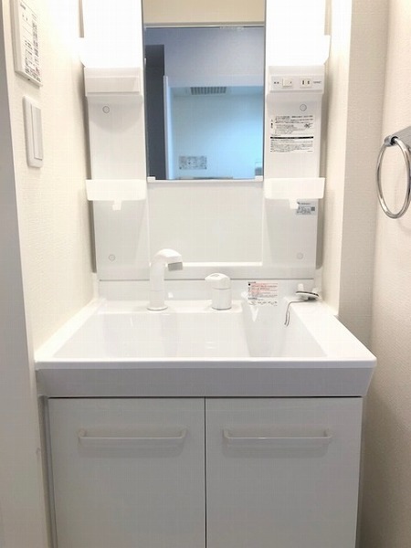 その他　独立洗面台付です！