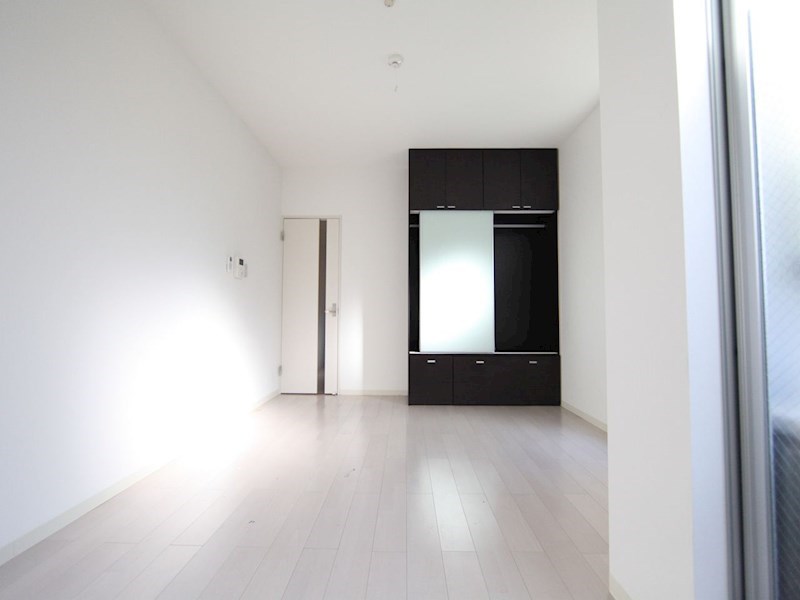 居室・リビング　洋室8.34帖　クローゼット付（収納充実してます）