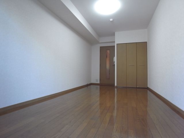 居室・リビング　写真は別号室タイプになります。