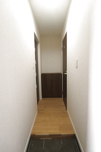 玄関　別部屋の参考写真です建築中のお部屋です