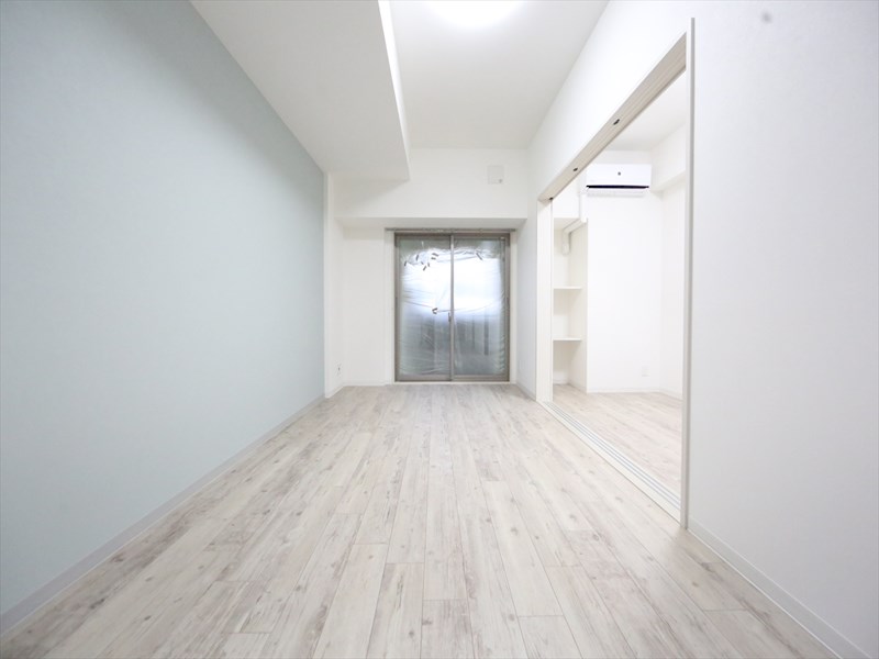 バルコニー　ＬＤＫ12.3帖　洋室5.1帖　エアコン完備　バルコニー