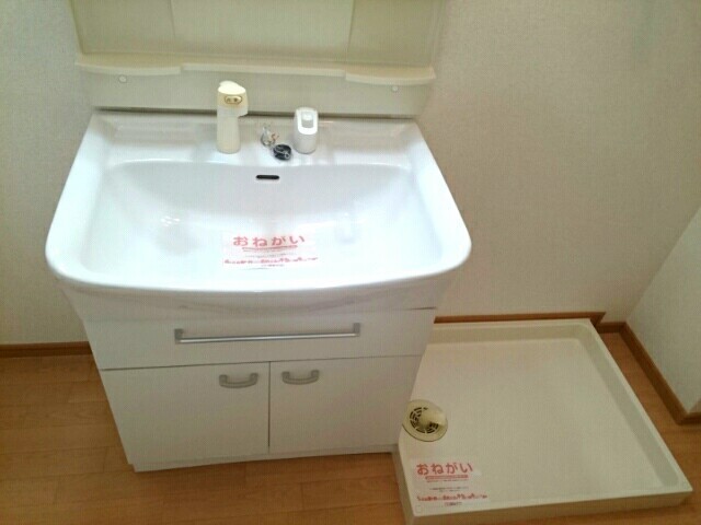 洗面設備　洗髪洗面化粧台付き♪