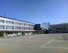 中学校　目黒区立目黒中央中学校（中学校）まで1195m