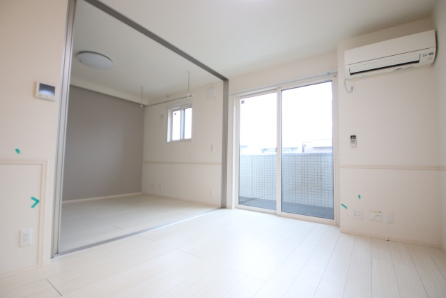 居室・リビング　※別室の参考写真の為、現況優先です。