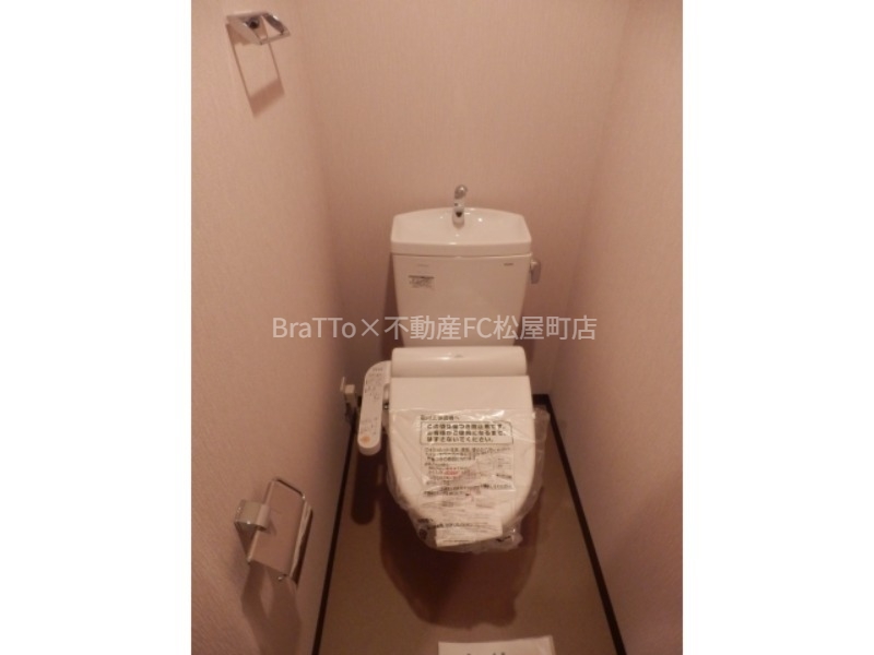 トイレ　トイレ（ウォシュレット付き）